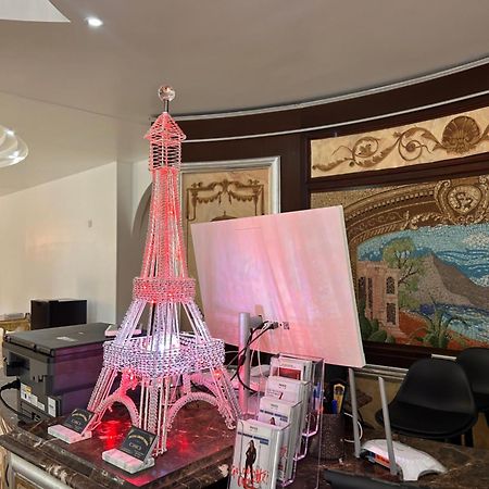 Hotel Grand Paris Villejuif Kültér fotó
