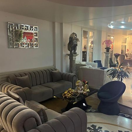Hotel Grand Paris Villejuif Kültér fotó