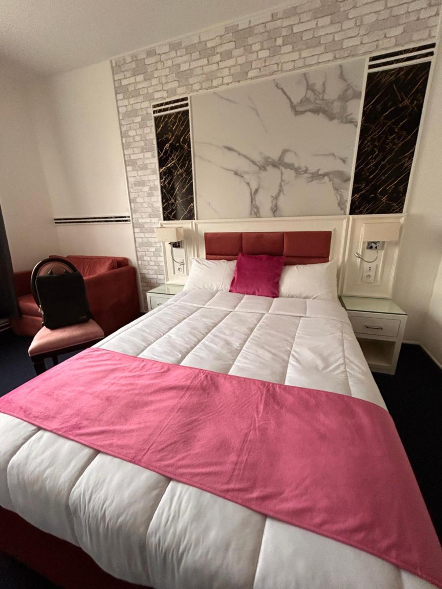 Hotel Grand Paris Villejuif Kültér fotó