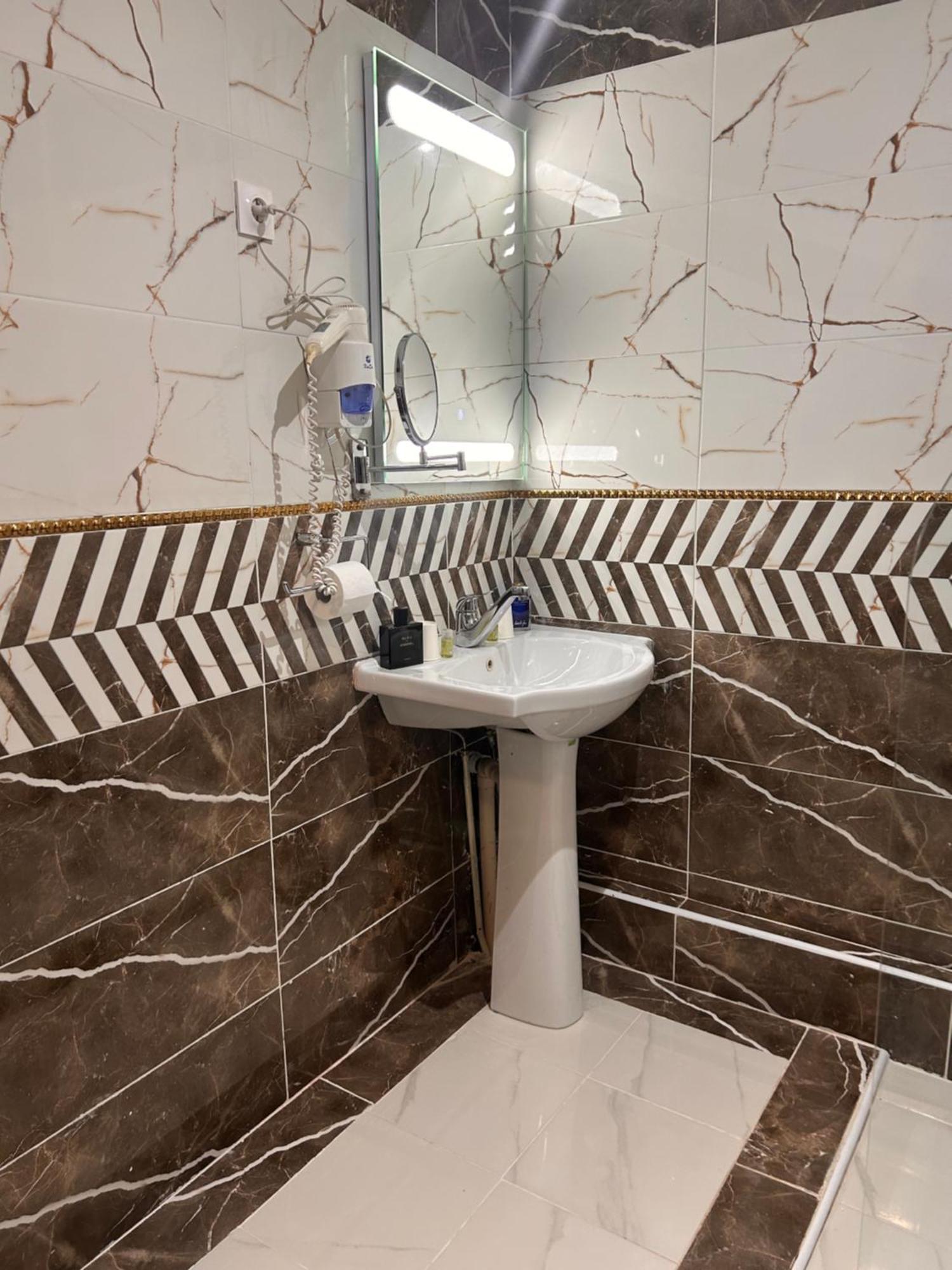 Hotel Grand Paris Villejuif Kültér fotó