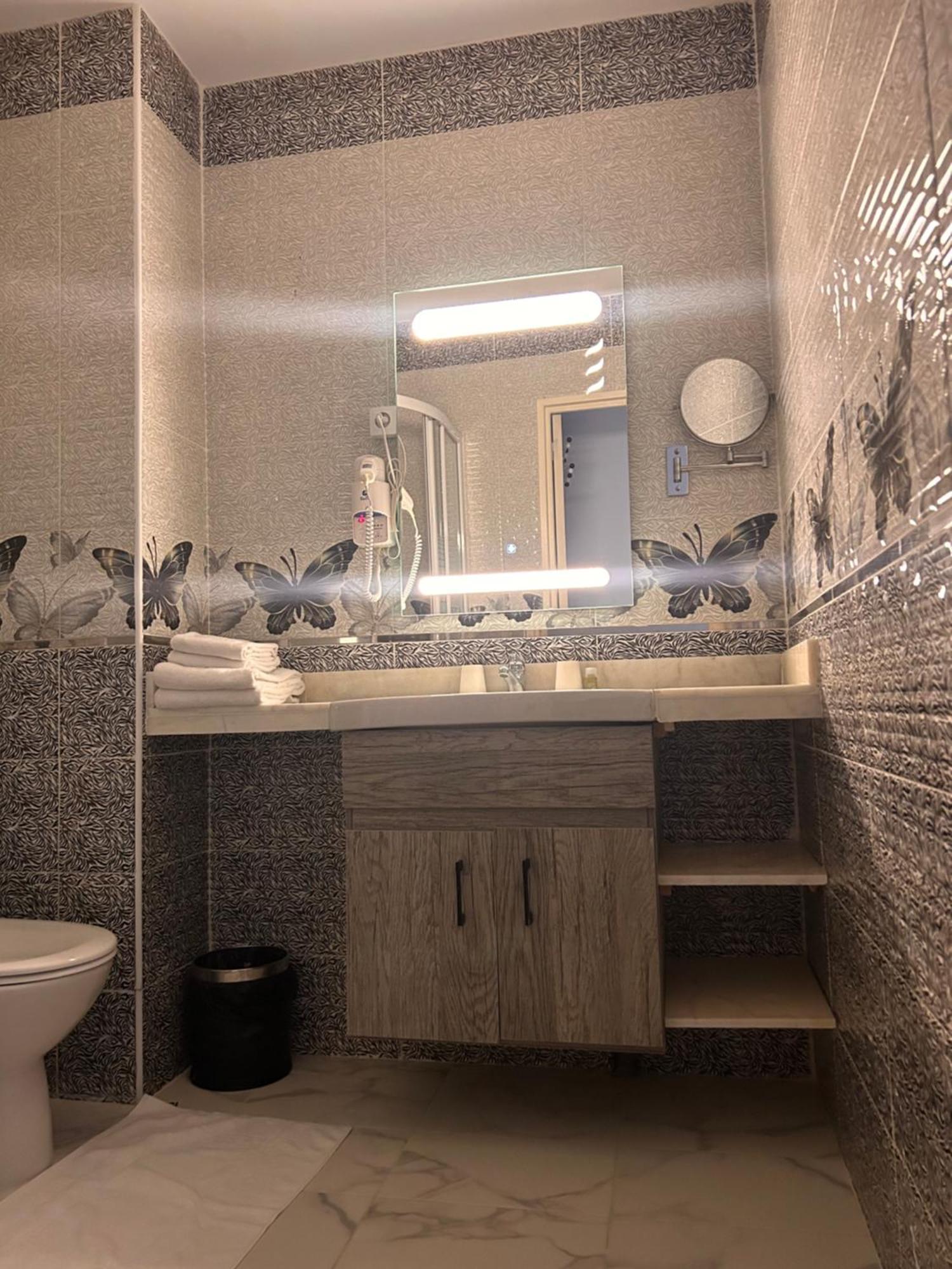 Hotel Grand Paris Villejuif Kültér fotó