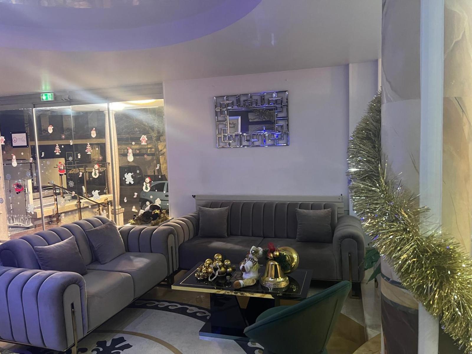 Hotel Grand Paris Villejuif Kültér fotó