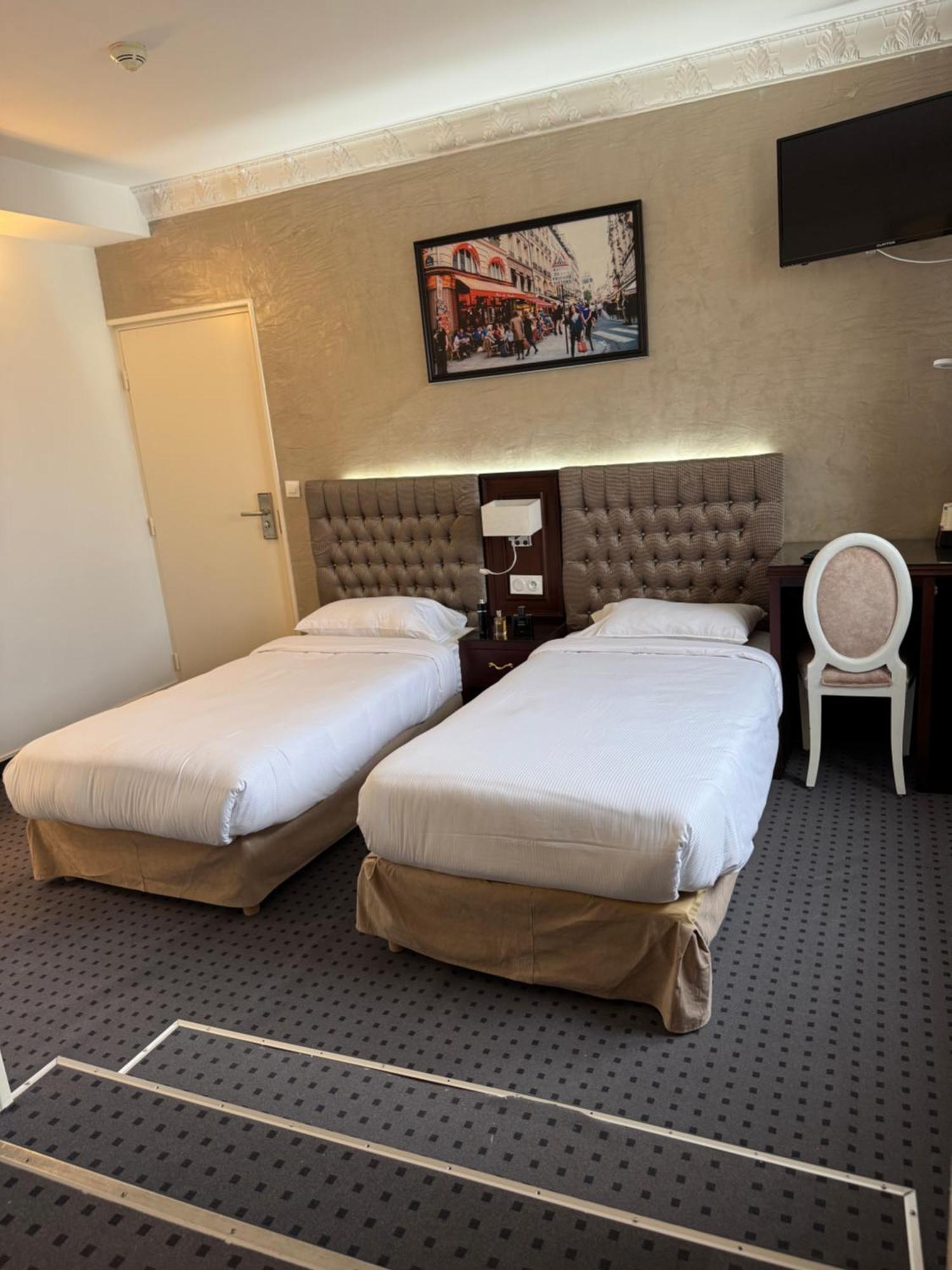 Hotel Grand Paris Villejuif Kültér fotó