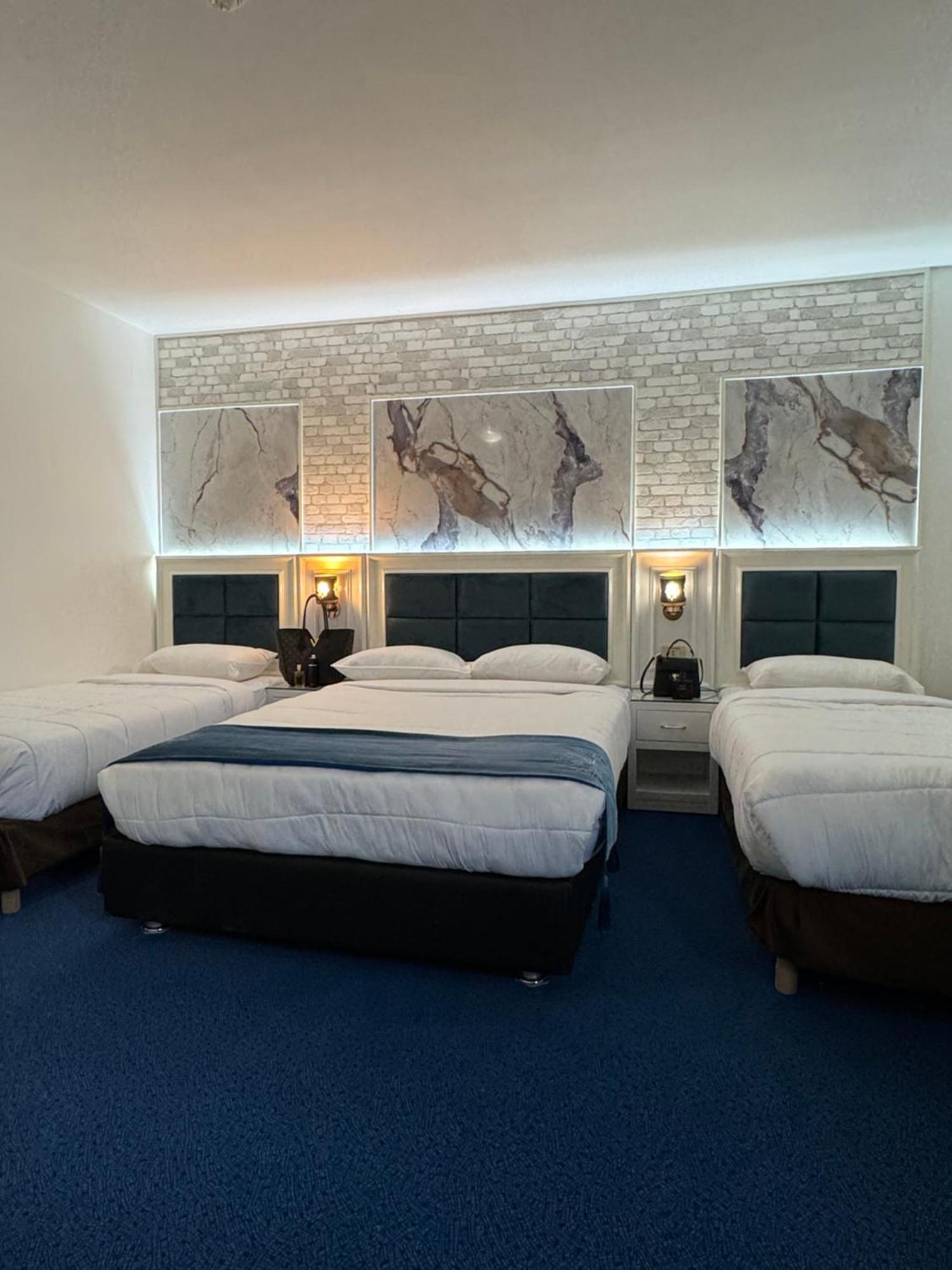 Hotel Grand Paris Villejuif Kültér fotó
